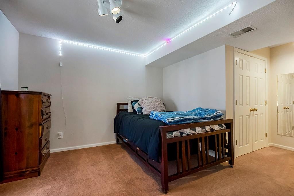 11423 S Millview Circle — photo 36