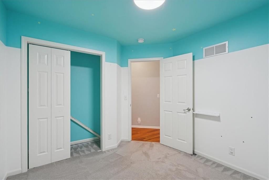 220 NE Fiddlewood Avenue — photo 13