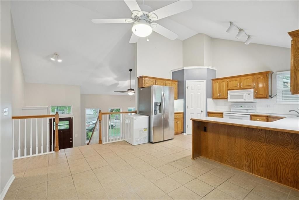 220 NE Fiddlewood Avenue — photo 9