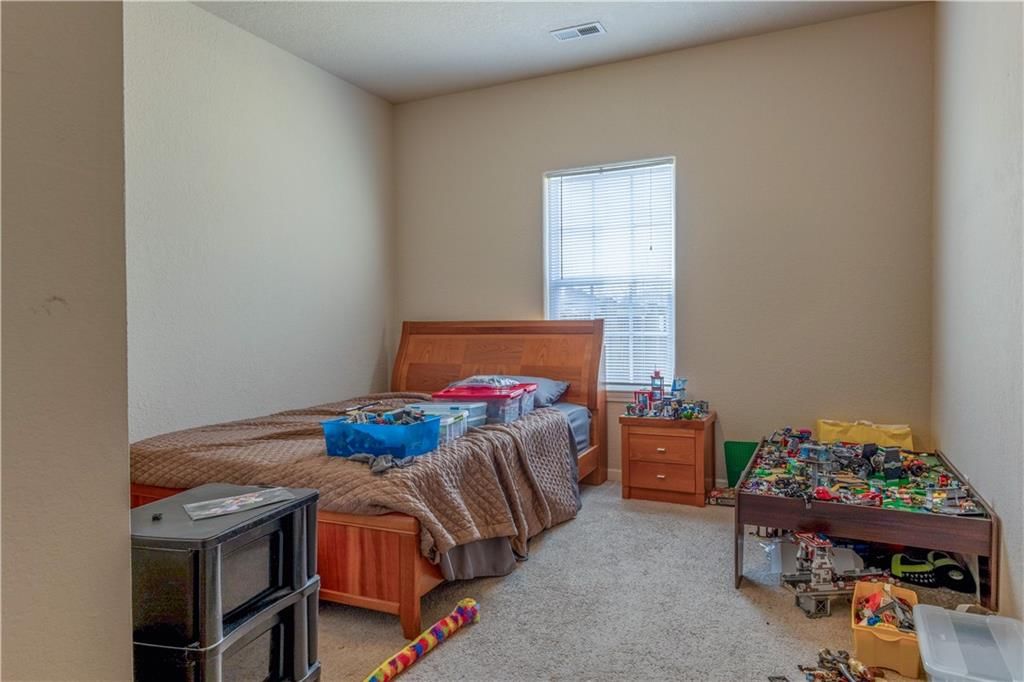 1449 Legends Circle — photo 14
