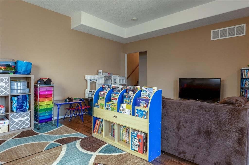 1449 Legends Circle — photo 16