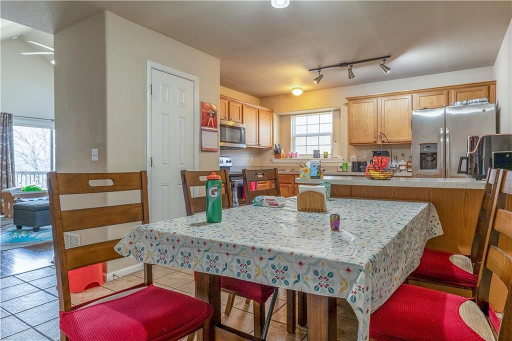 1449 Legends Circle — photo 4