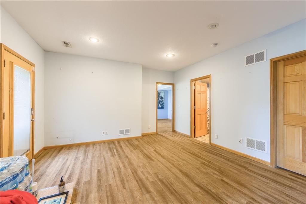 15540 Elm Street — photo 17