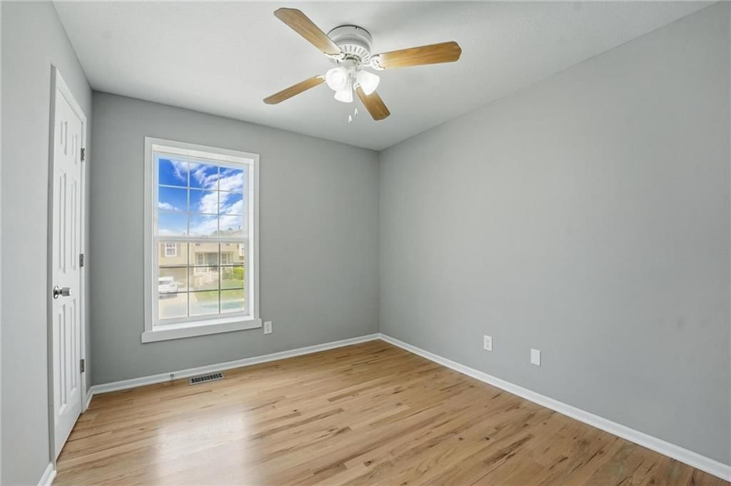 12203 E 214th Terrace — photo 11