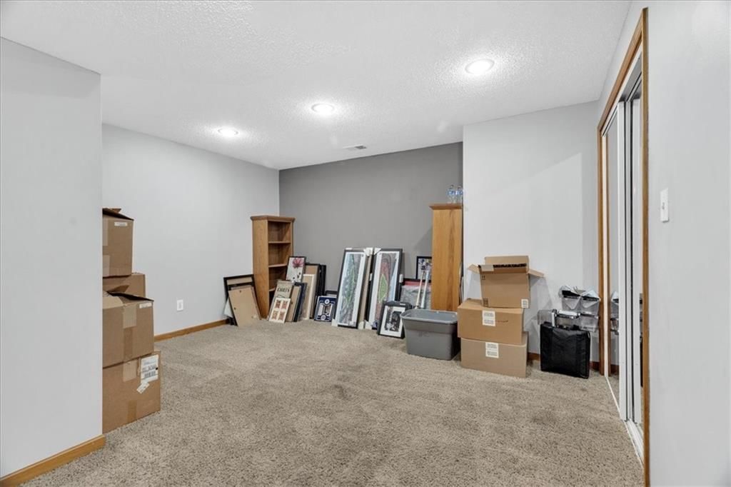 213 NE PASEO Place — photo 17
