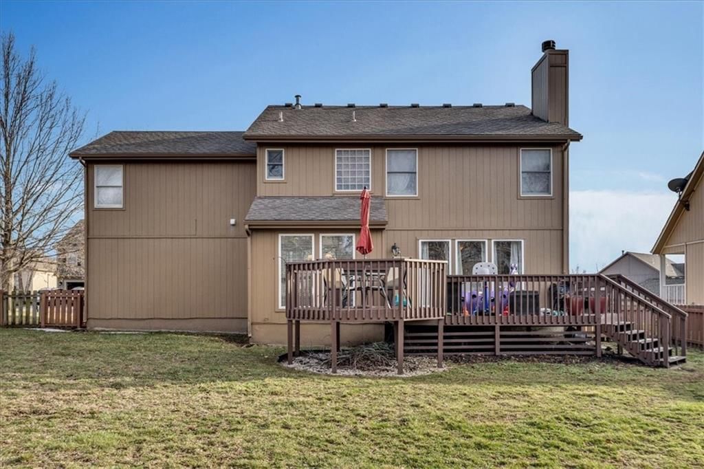 213 NE PASEO Place — photo 27