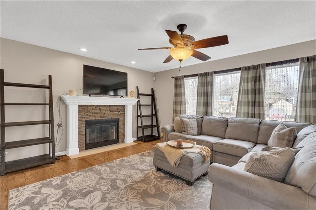 213 NE PASEO Place — photo 6