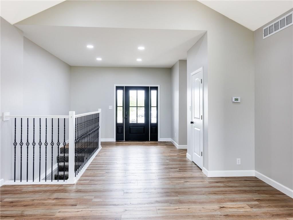 310 SW 11th Road — photo 3