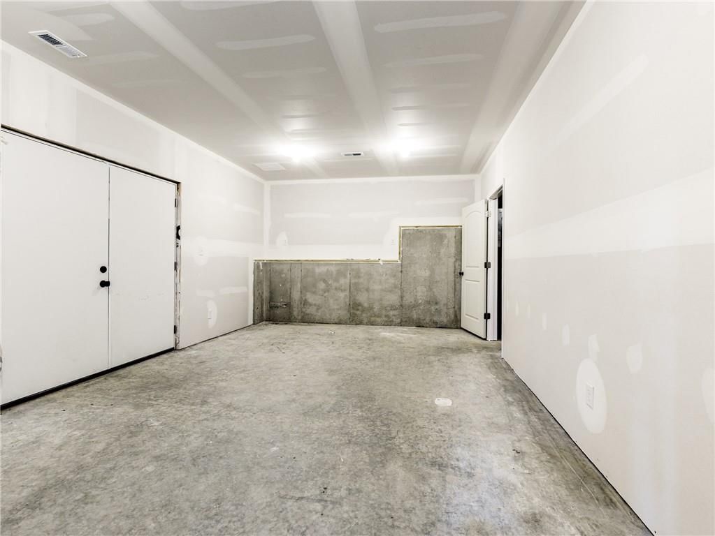 310 SW 11th Road — photo 32