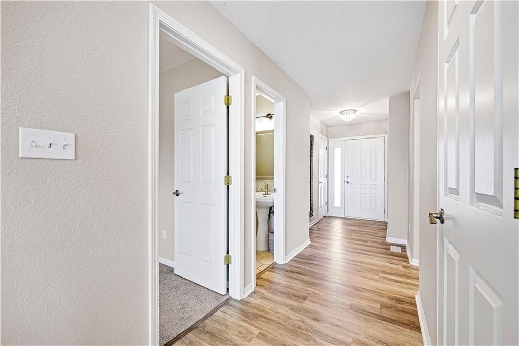 8806 Crysler Avenue — photo 21