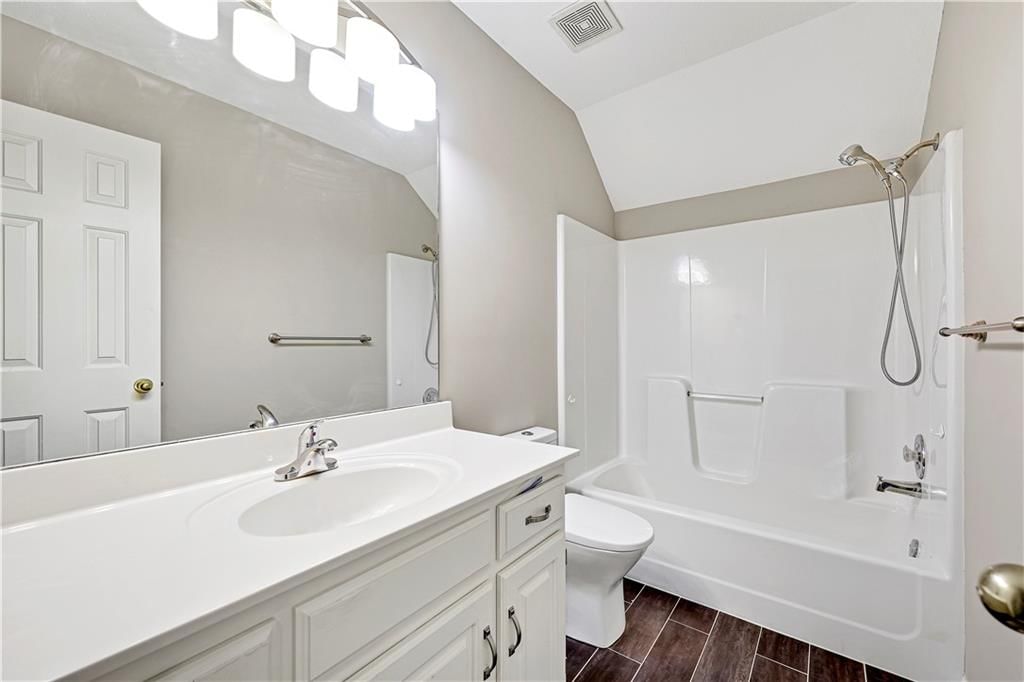 8806 Crysler Avenue — photo 24