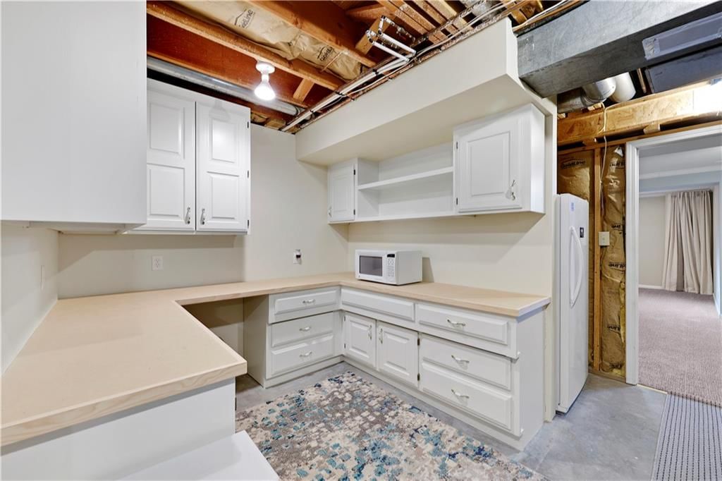 8806 Crysler Avenue — photo 31