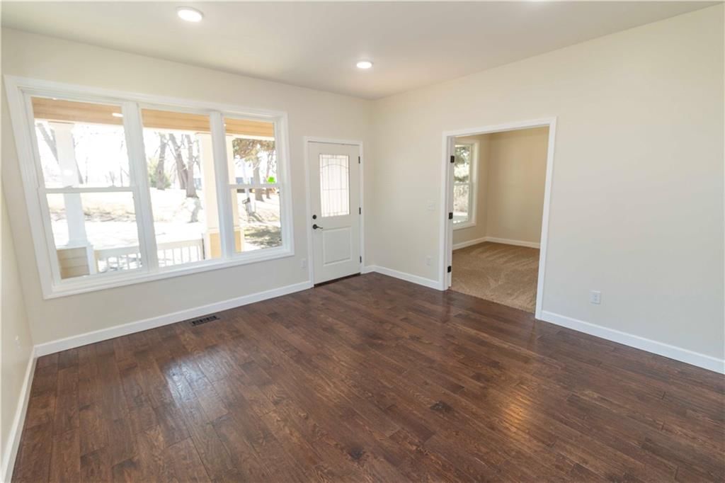 3207 Scott Street — photo 9