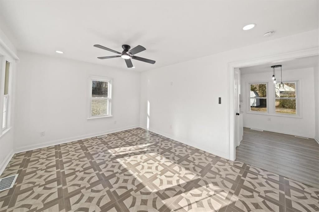 1214 S HARRIS Avenue — photo 3