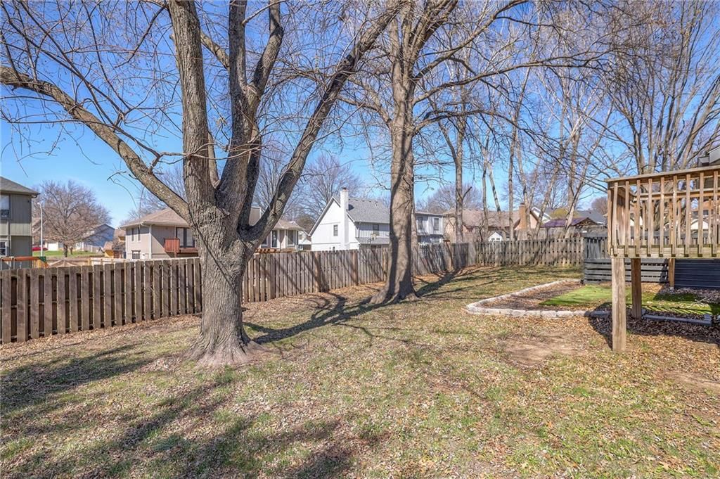 1006 Silver Lake Drive — photo 41