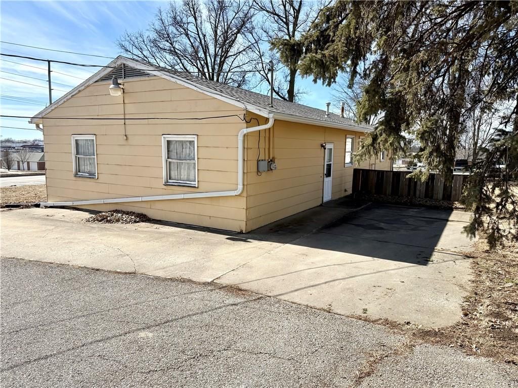 3835 Faraon Street — photo 5