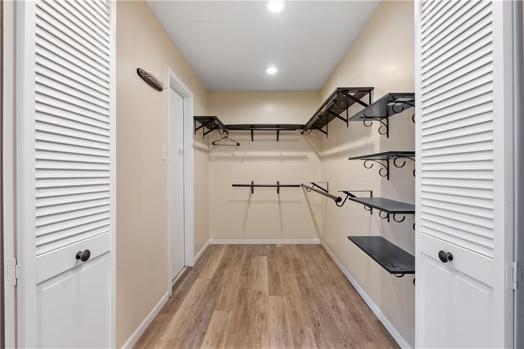 275 NW Beau Drive — photo 24