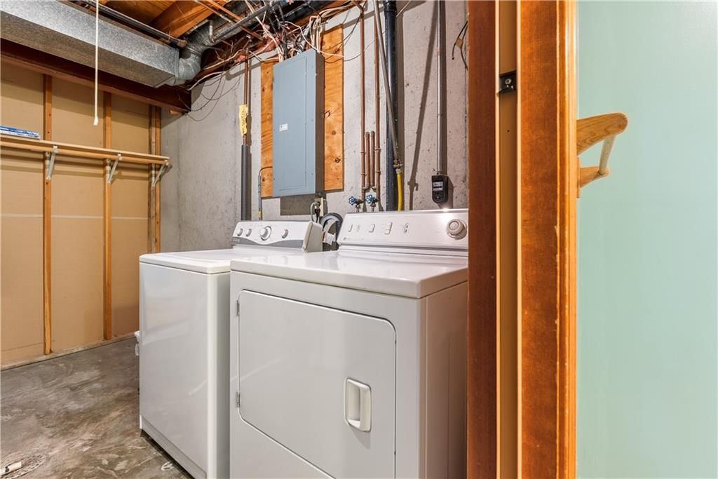 275 NW Beau Drive — photo 32