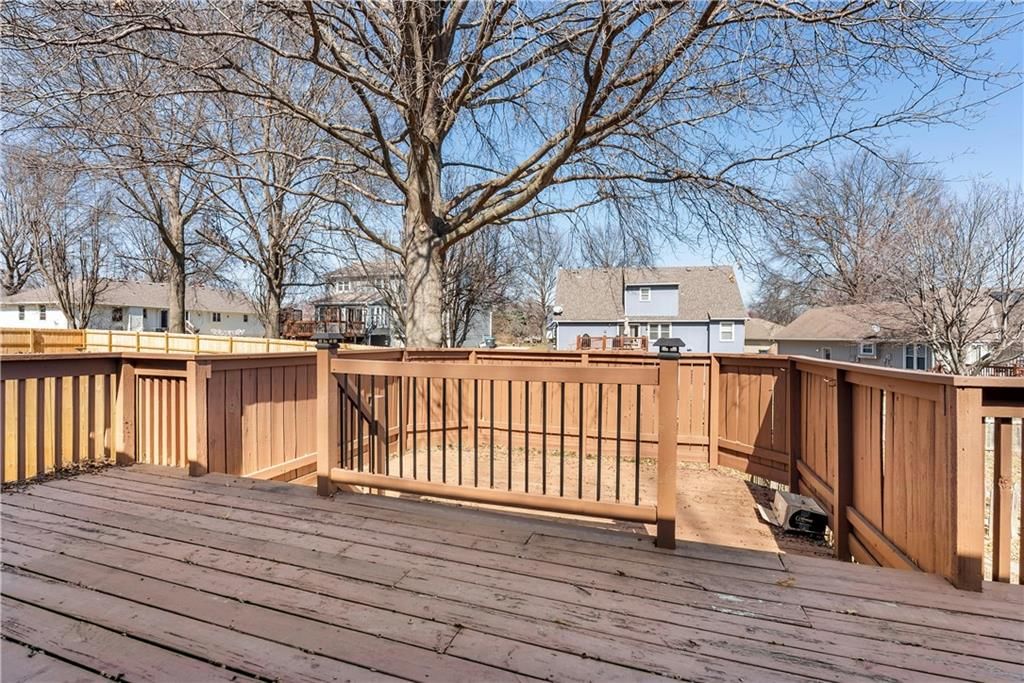 275 NW Beau Drive — photo 35