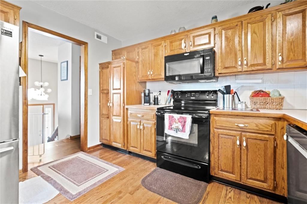 308 Crystal Drive — photo 13