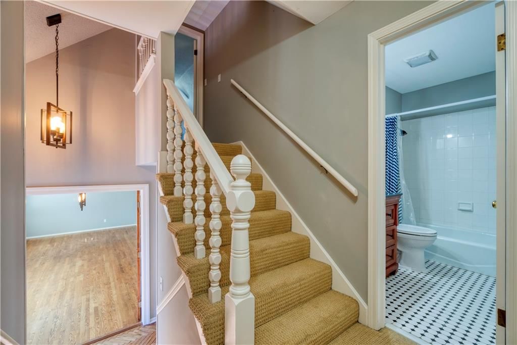 10010 Caenen Drive — photo 17