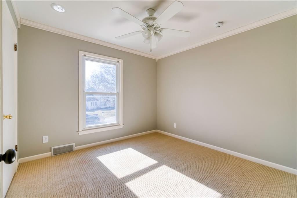 10010 Caenen Drive — photo 21
