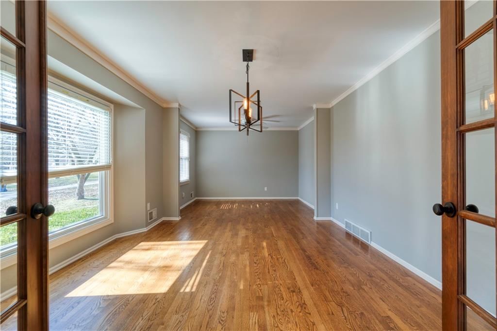 10010 Caenen Drive — photo 6