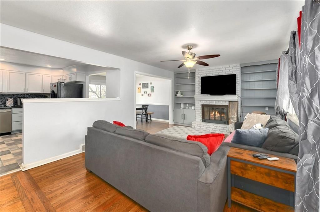 1206 E Willow Drive — photo 4