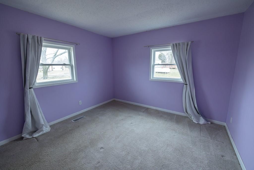 800 N Wright Avenue — photo 11