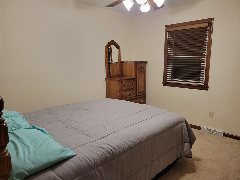 6643 Larsen Lane — photo 21