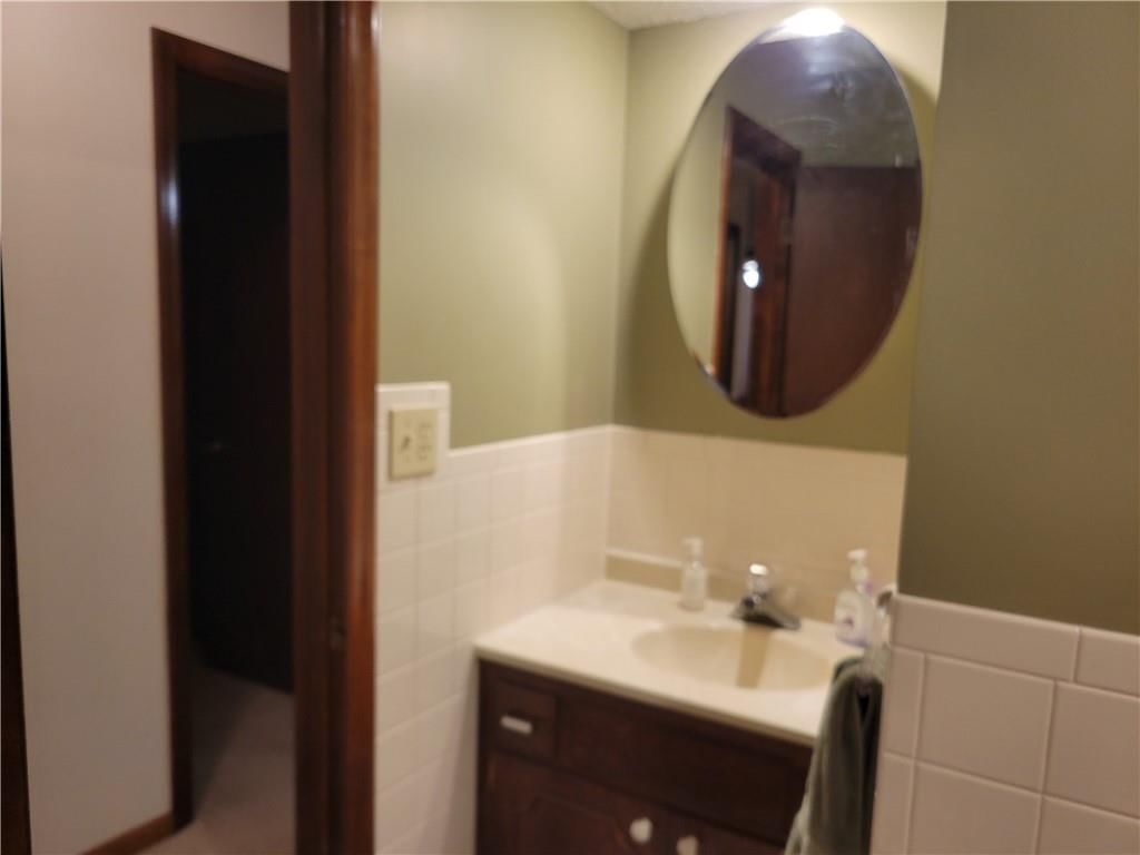 6643 Larsen Lane — photo 30