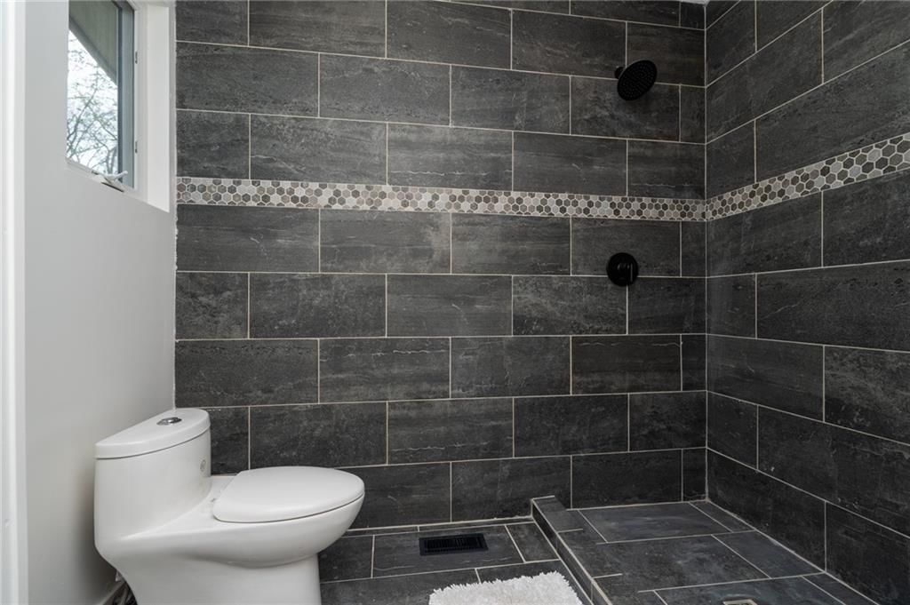 904 Highland Drive — photo 27