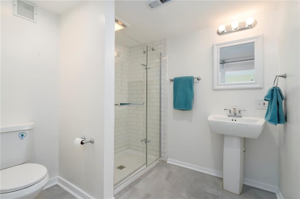 904 Highland Drive — photo 30