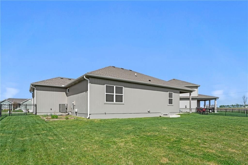 17729 Greeley Street — photo 29