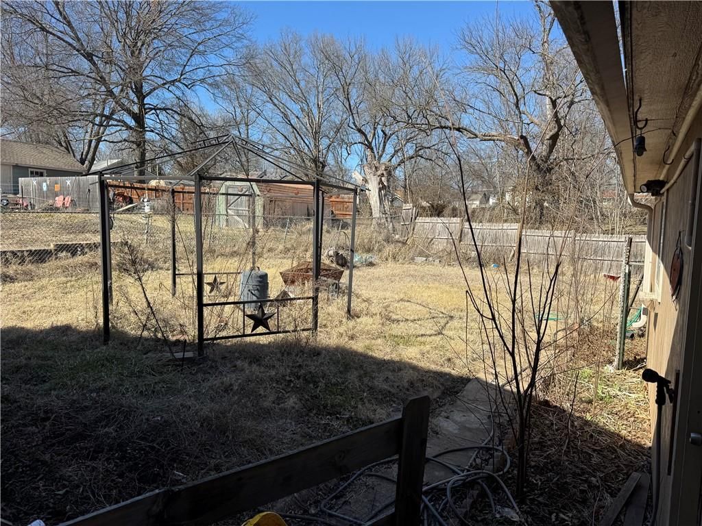 1306 Main Street — photo 15