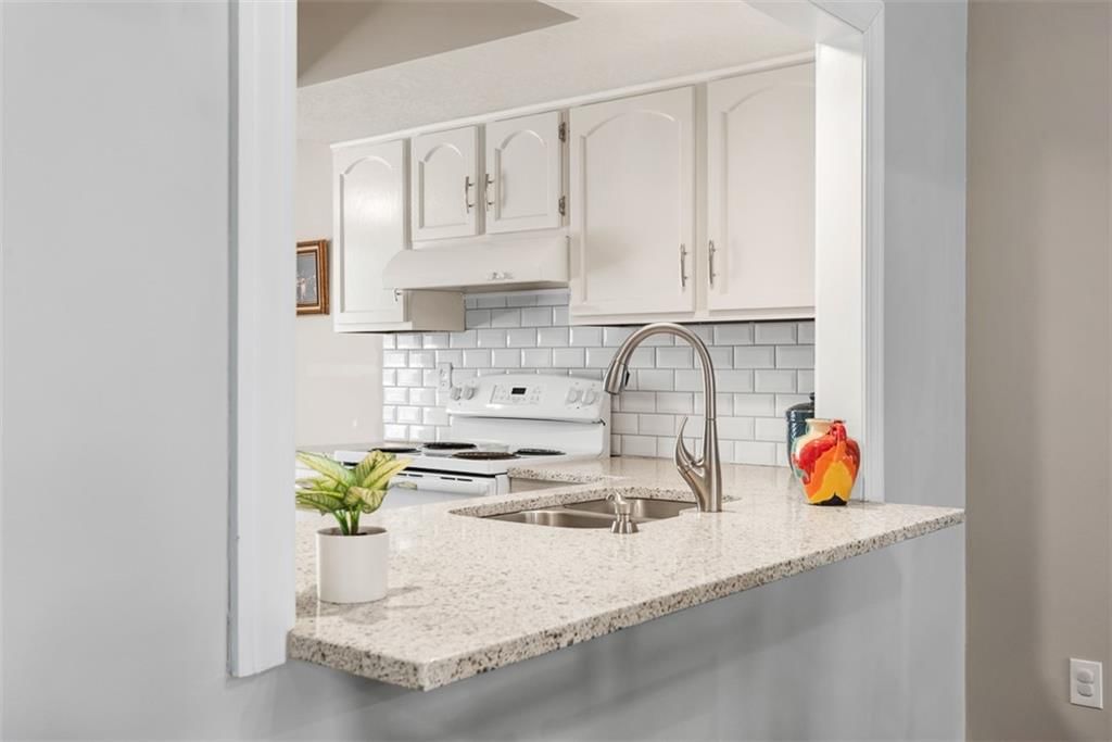 10920 W 96th Place — photo 9