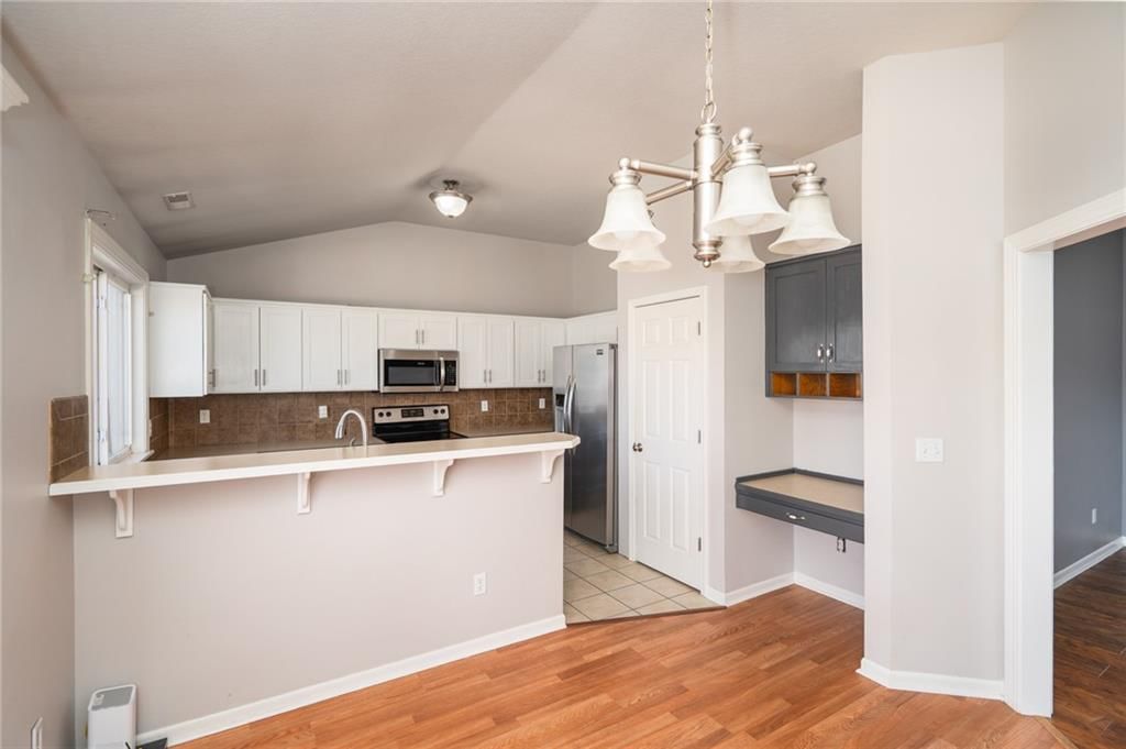 1075 Firetree Avenue — photo 13