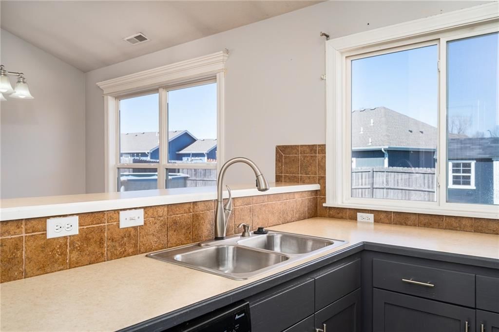 1075 Firetree Avenue — photo 15