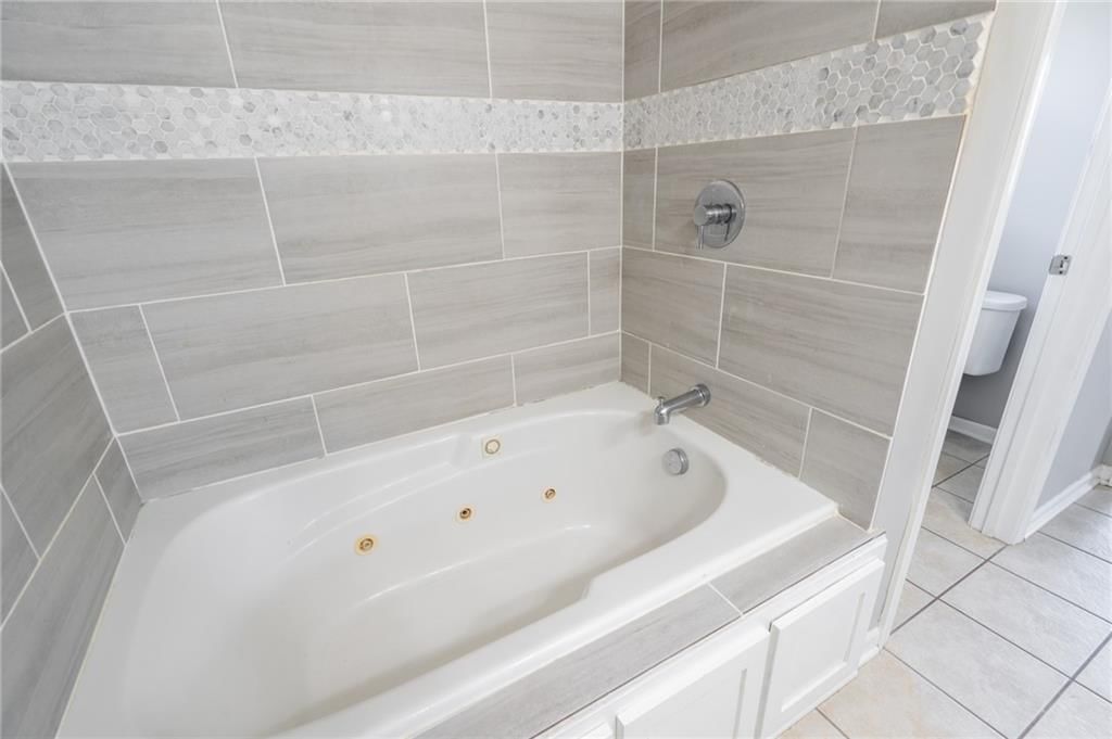 1075 Firetree Avenue — photo 23