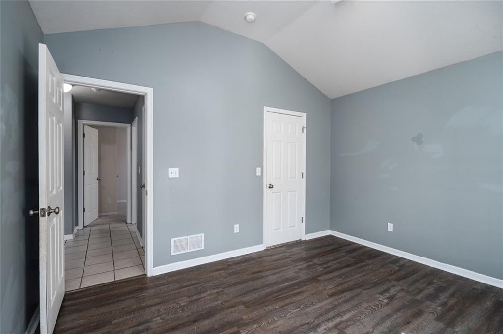 1075 Firetree Avenue — photo 27