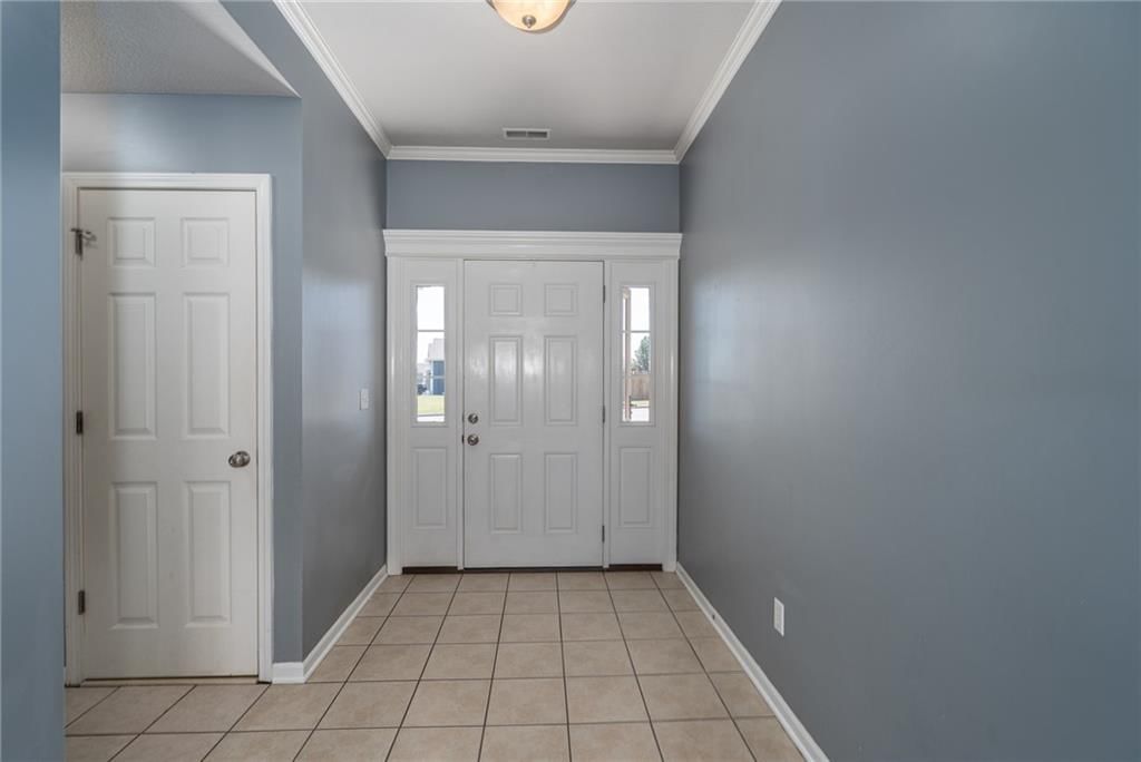 1075 Firetree Avenue — photo 6