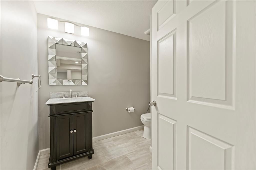 4911 W 155th Terrace — photo 46