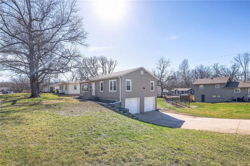 901 Maple Lane — photo 4