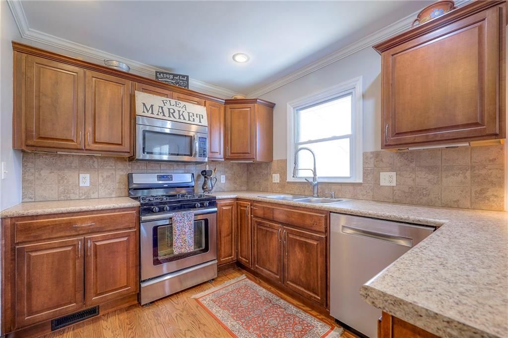 11619 Campbell Street — photo 14