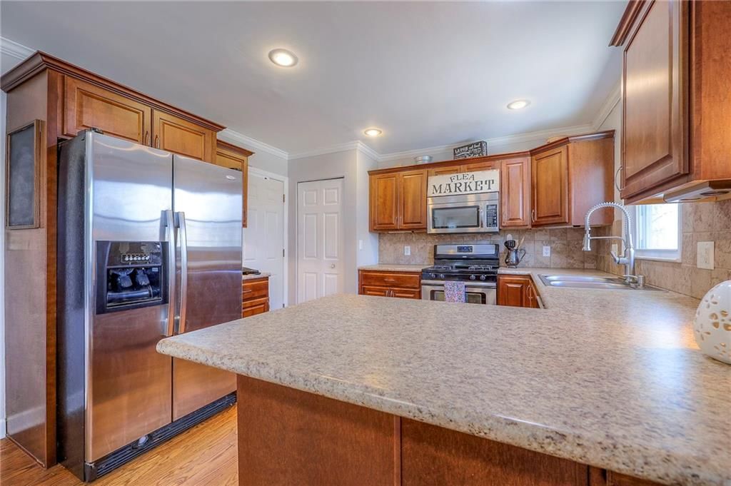 11619 Campbell Street — photo 16