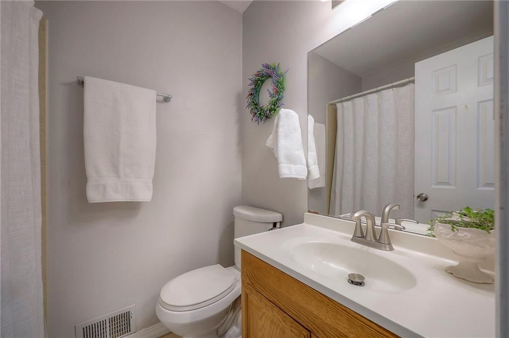 11619 Campbell Street — photo 25