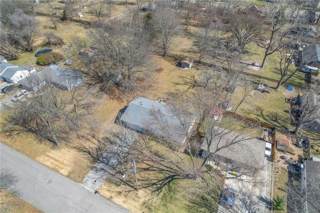 11619 Campbell Street — photo 32