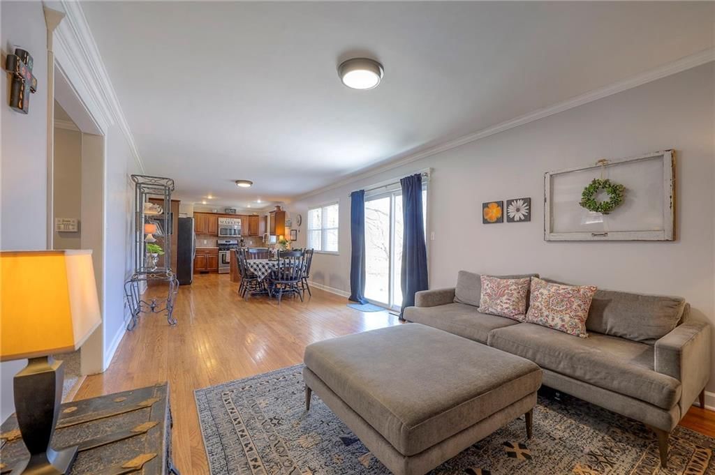 11619 Campbell Street — photo 10