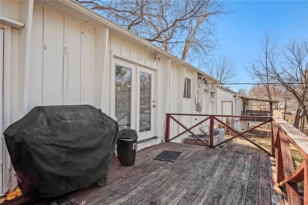 1104 NE 45th Street — photo 11