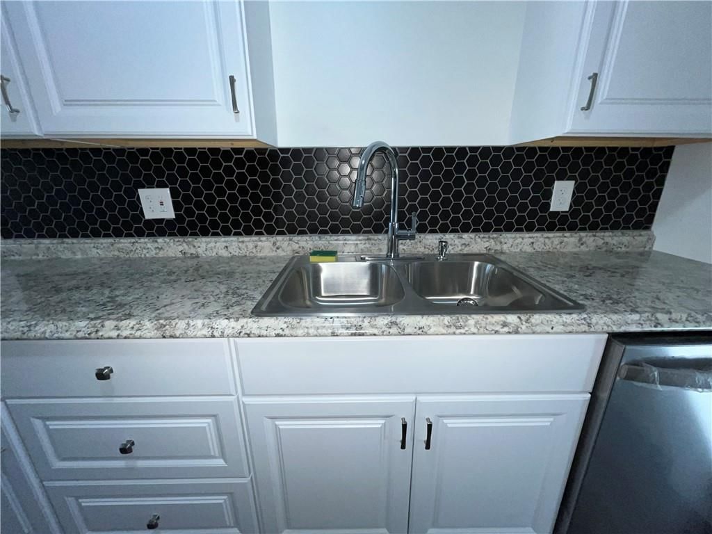814 S Woodbury Street — photo 8